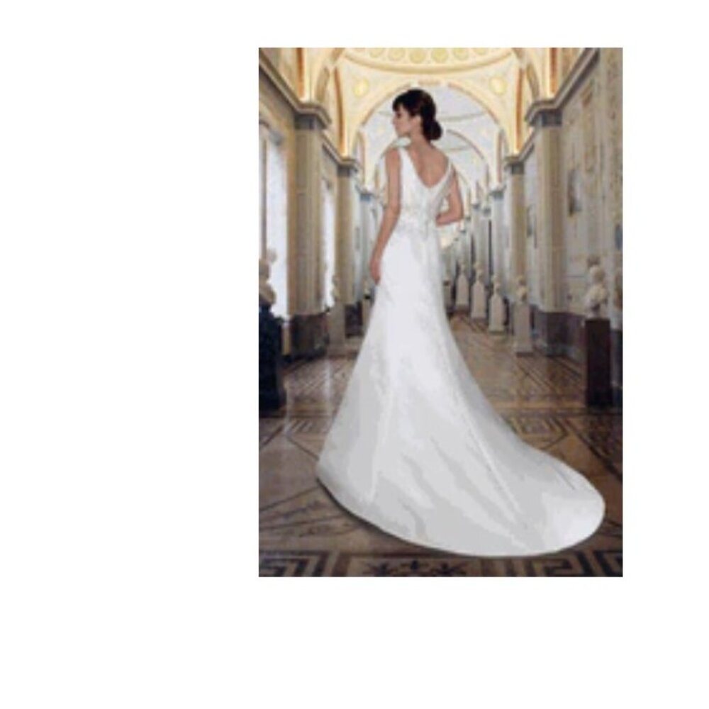 Size 18 Long A Line Wedding Dress V Neck Train Bridal Gown - Picture 2 of 16